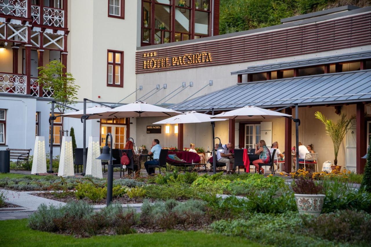 Hotel Pacsirta Sovata Esterno foto