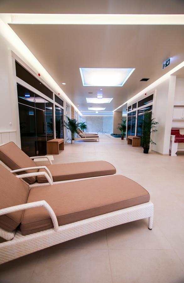 Hotel Pacsirta Sovata Esterno foto